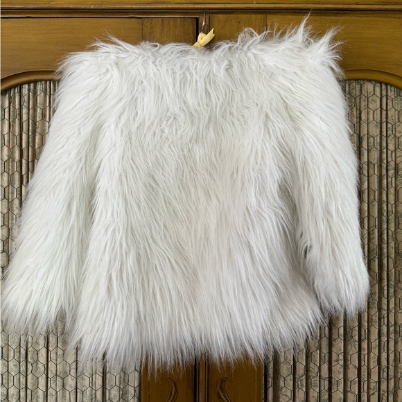 Vintage Winter White Fur Cropped Top - Picture 2 of 6